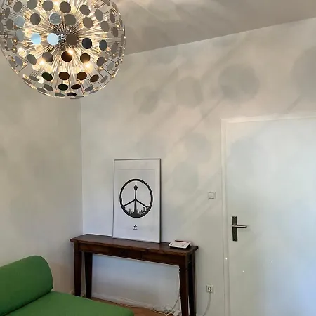 Harry's Oberkassel Apartment *